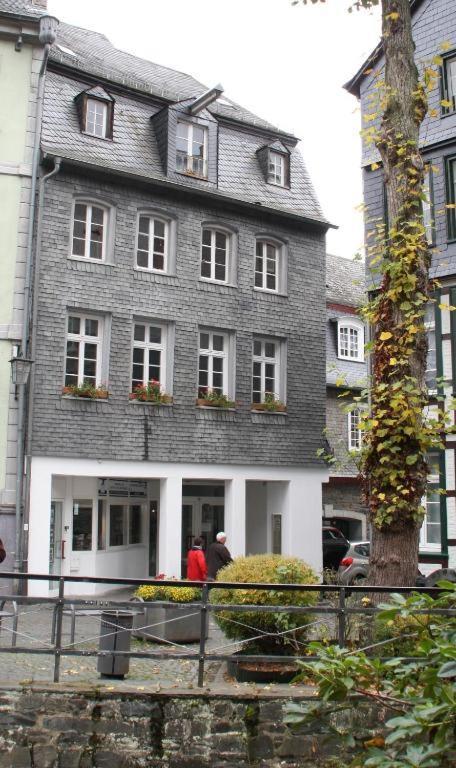 Fewo 1 Im Ehemaligen Geschenkehaus Daire Monschau Dış mekan fotoğraf